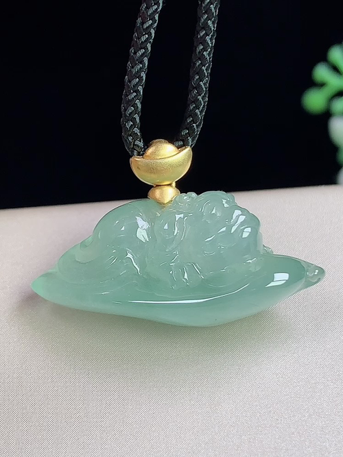 18k金镶冰种貔貅，无裂，尺寸12.8-28.2-9.3mm，d05nxr