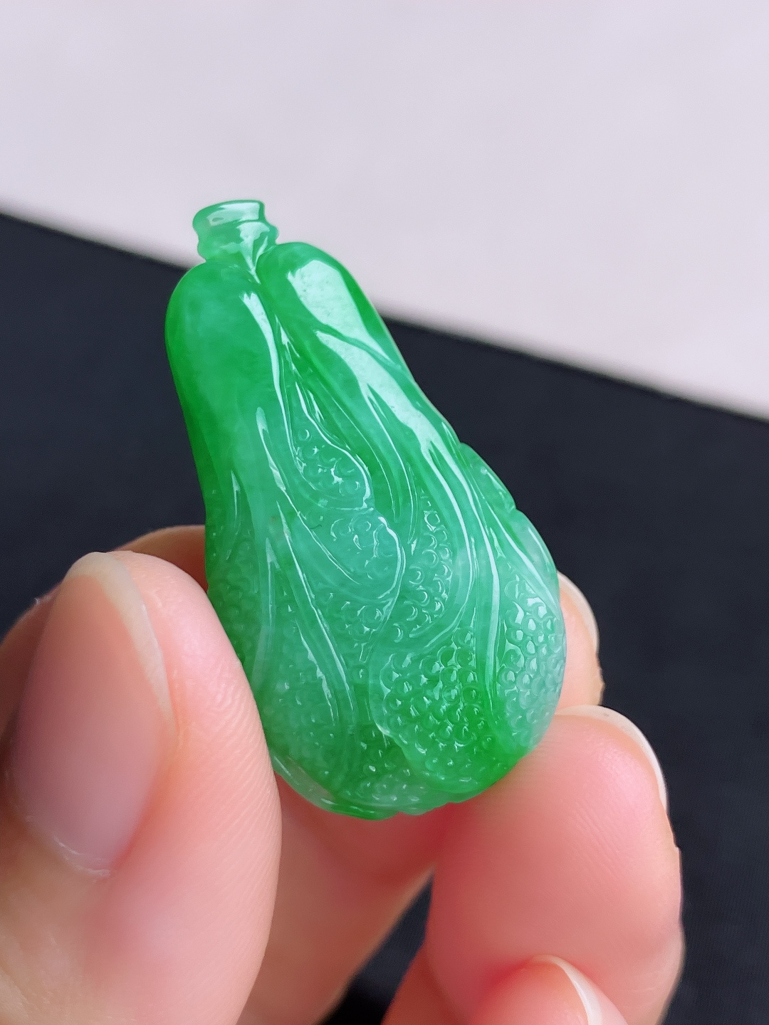 翠绿百财，色美清爽，尺寸35/18.8/11.3/自然光实拍