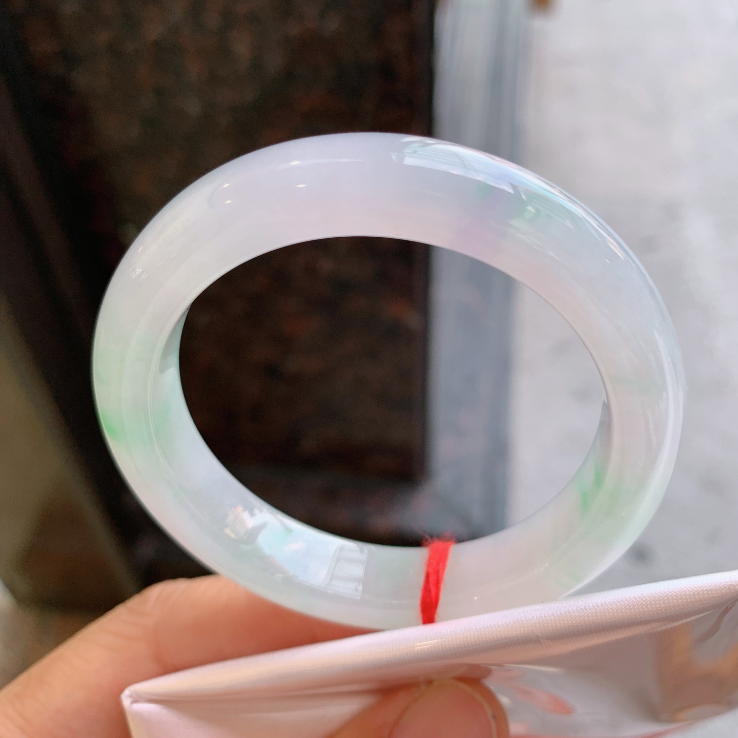 正圈冰飘绿 无裂 尺寸：50.8/10.8/8.2 小圈口