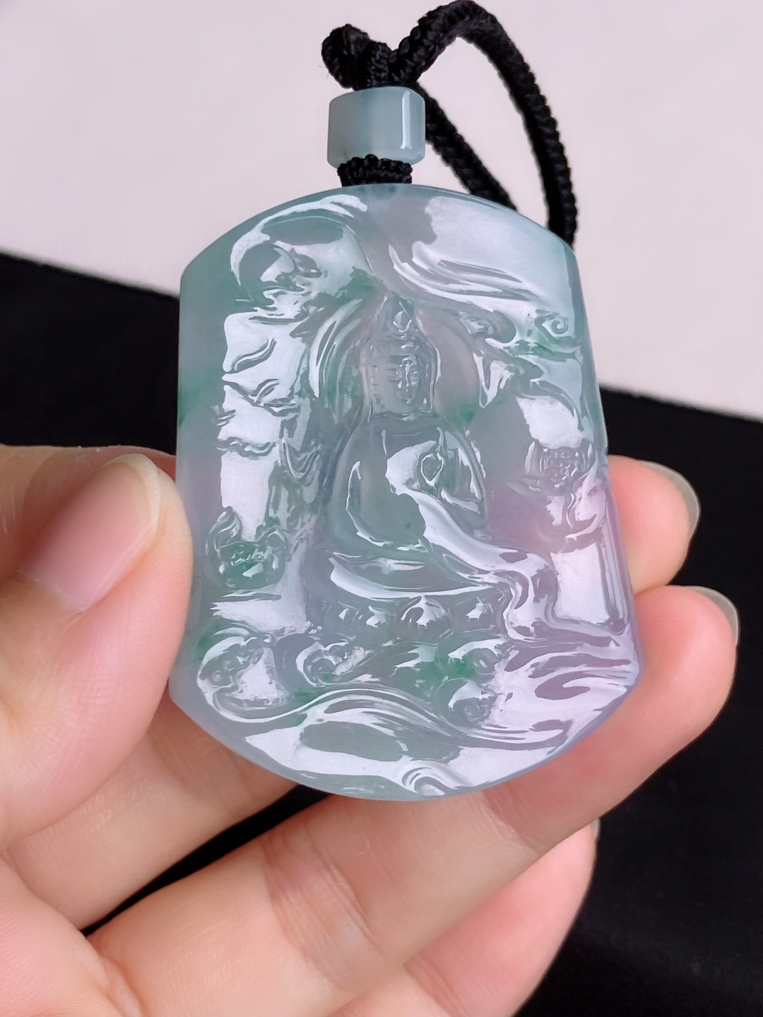双彩观音，晶莹剔透，特色，尺寸52/40.6/5.8/自然光实拍