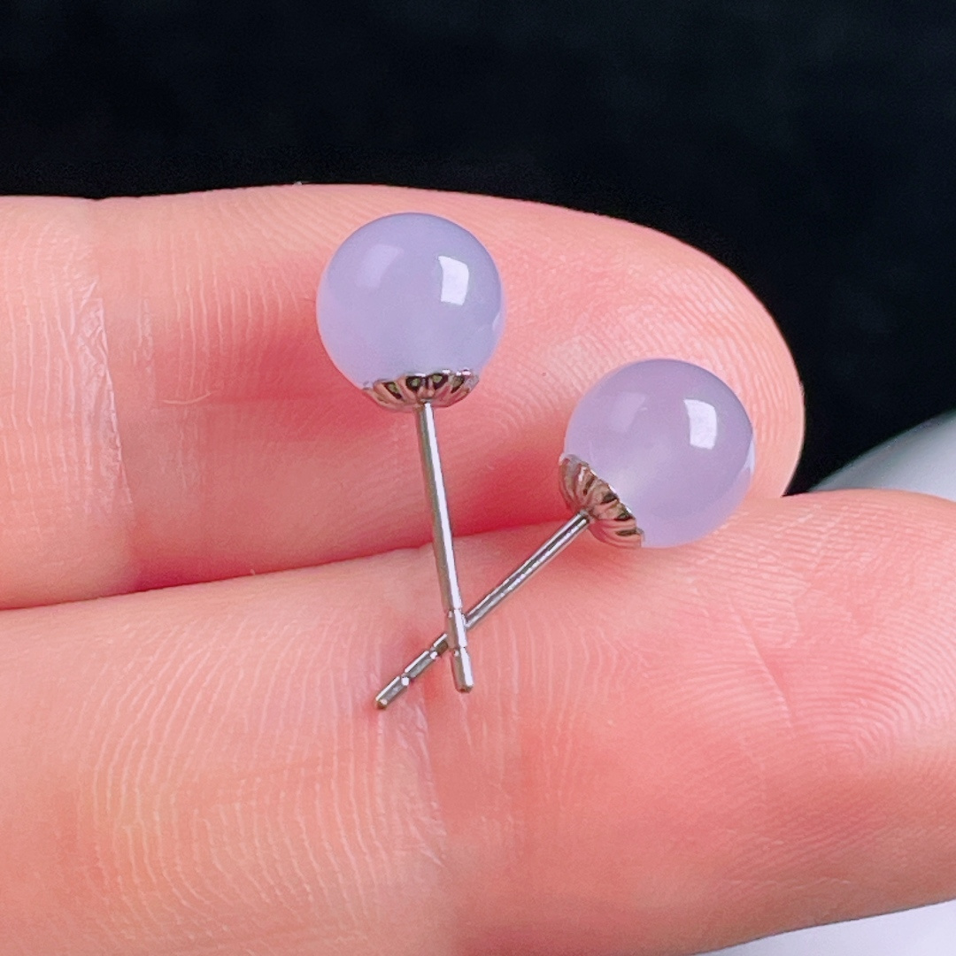 ️冰紫耳钉，老种起光，细底通透，尺寸：裸石7.3mm