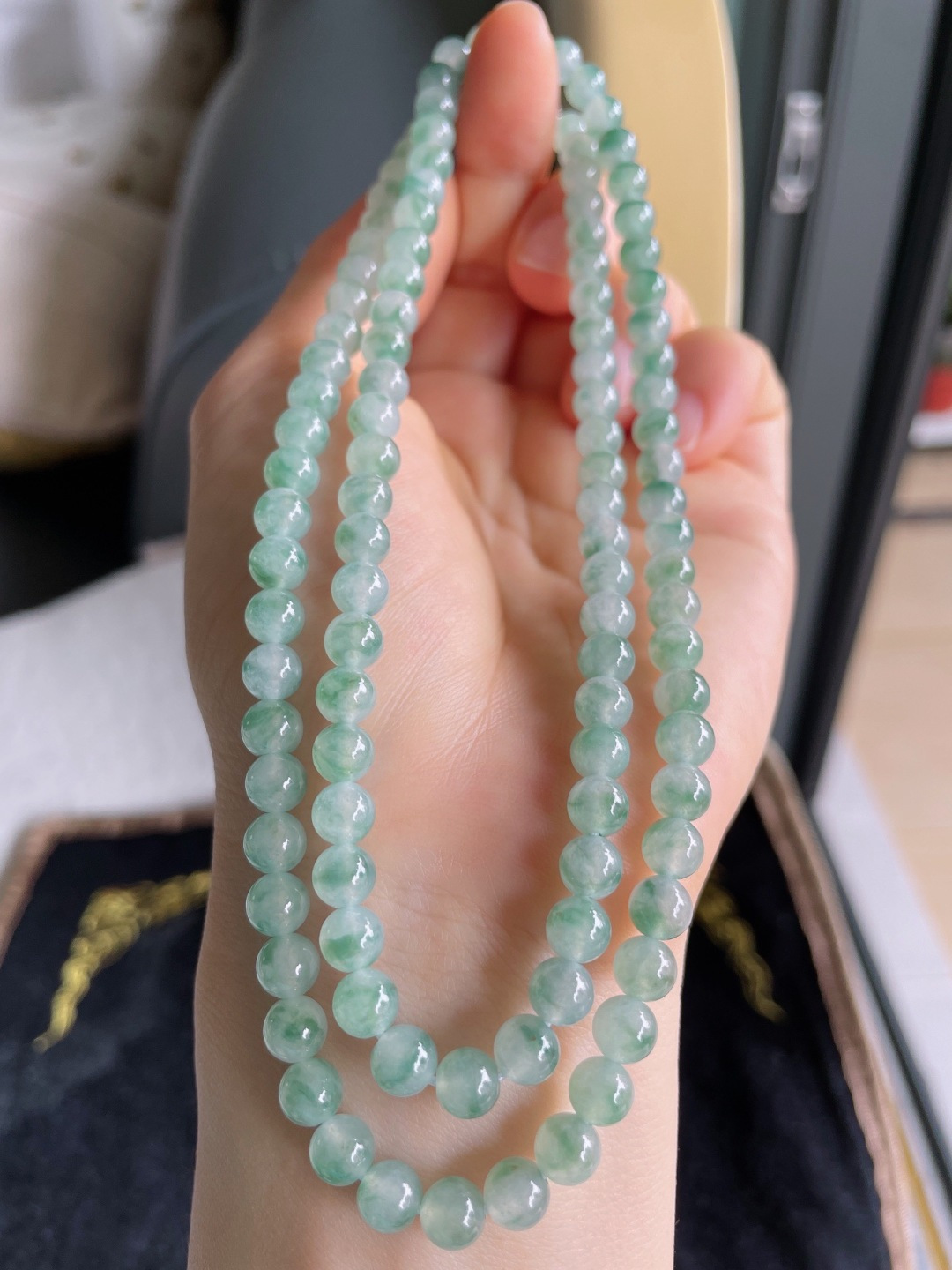 ️，缅甸天然翡翠A货，冰飘花珠链，尺寸：5.8mm108颗。【编2866】