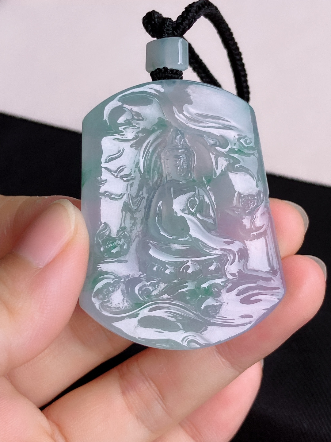 双彩观音，晶莹剔透，特色，尺寸52/40.6/5.8/自然光实拍