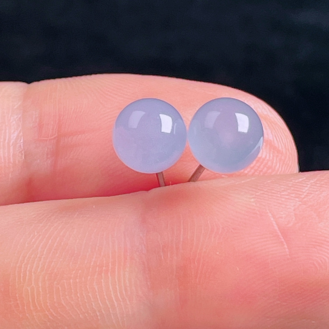 ️冰紫耳钉，老种起光，细底通透，尺寸：裸石7.3mm