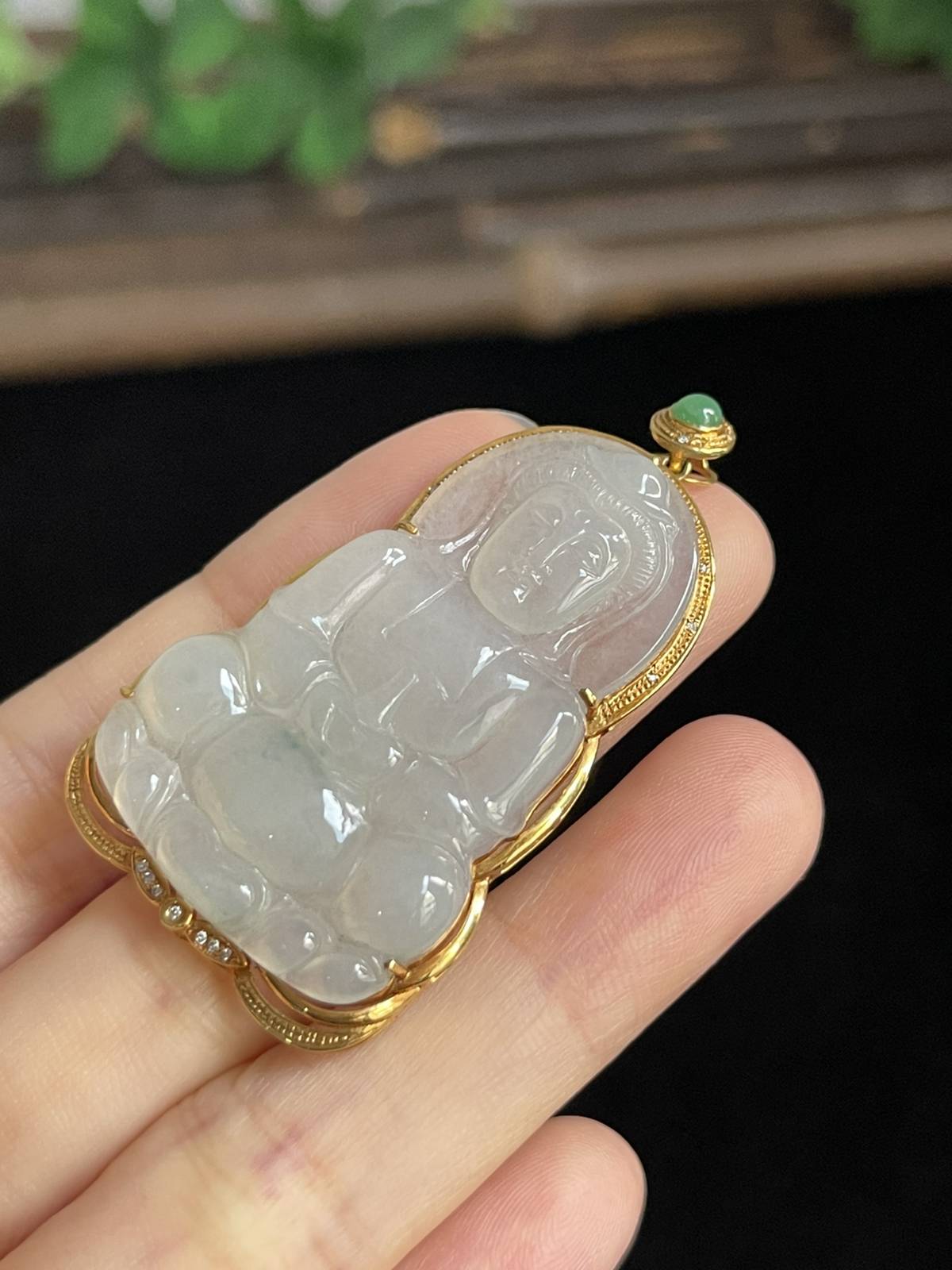翡翠吊坠，印记：G18K,伴钻石