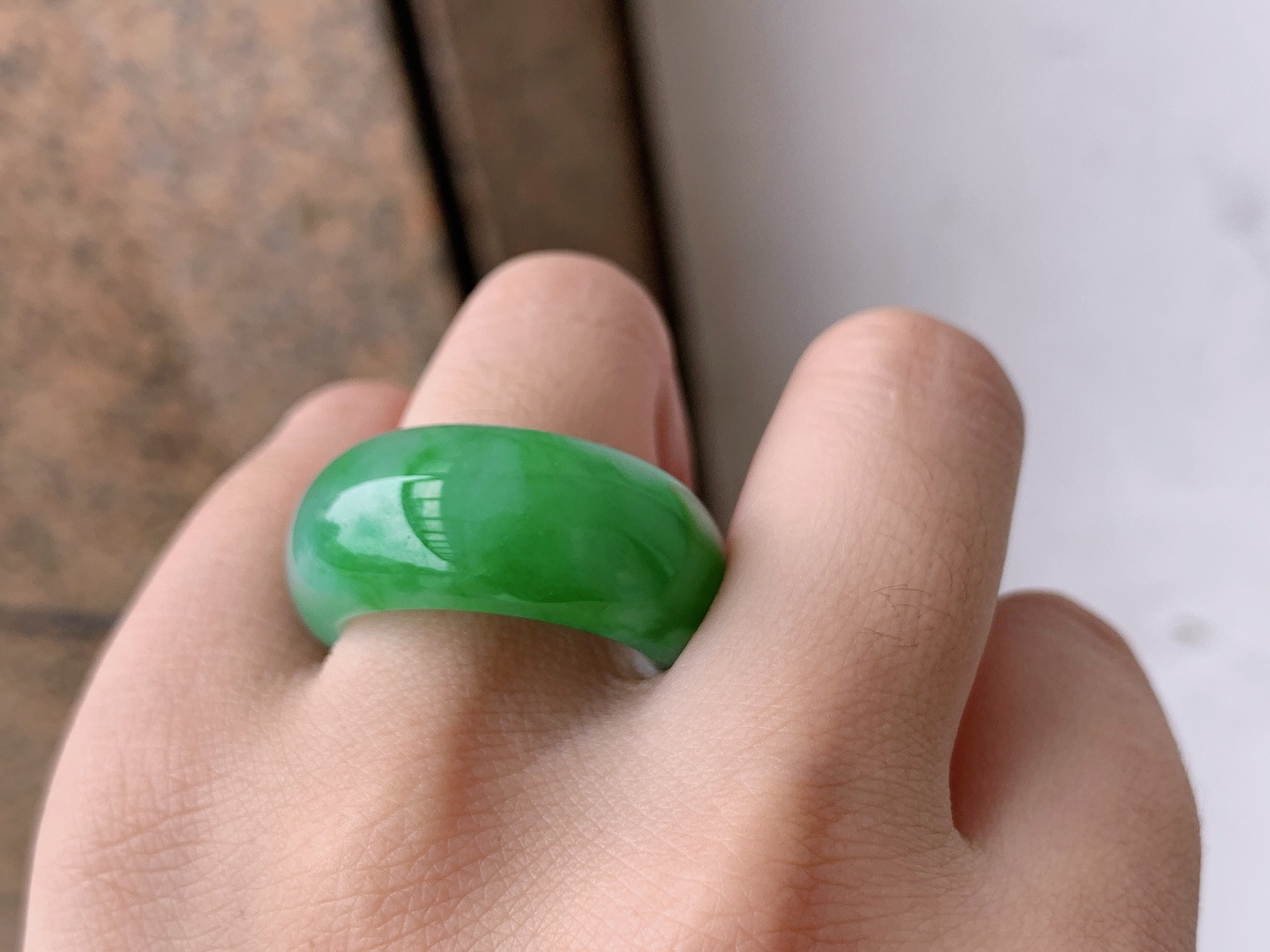 冰种绿宽版戒圈，指环，冰透飘花，莹润饱满，平安随身