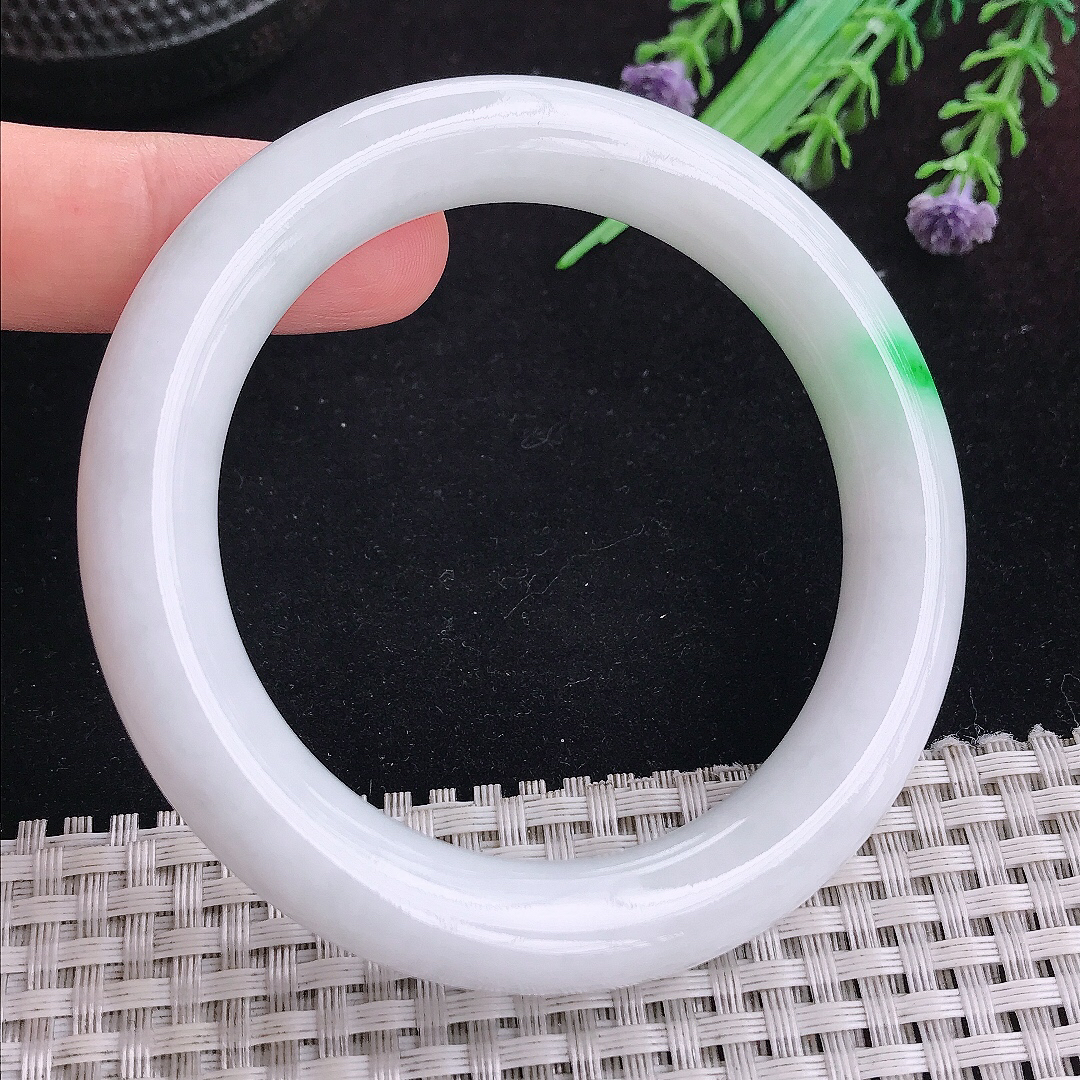 实拍A货翡翠56/10.9/10.7老坑精美白底青圆条手镯平安镯百搭