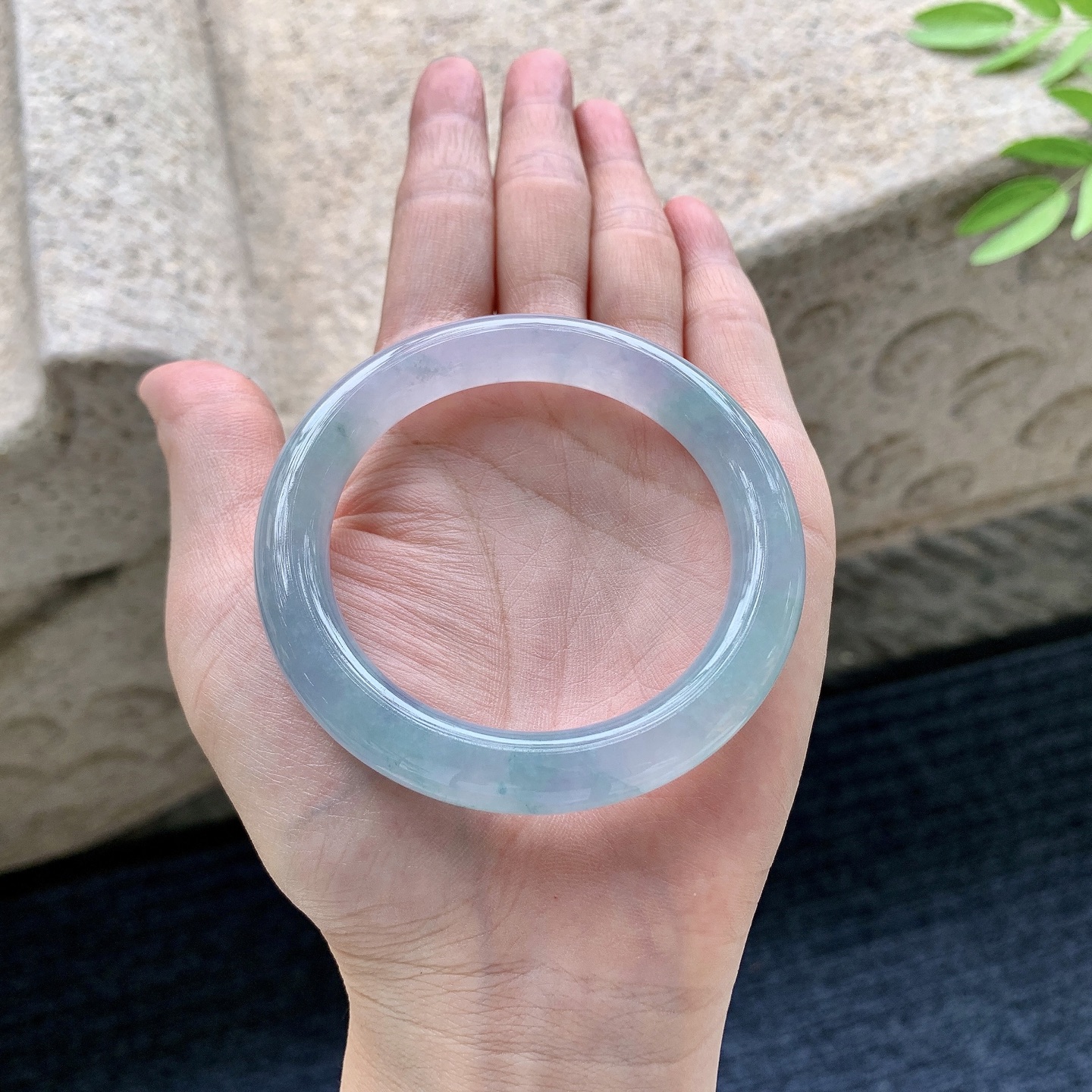 圆条50 51，圈口51.2/9.3/9，编码C5080665，糯冰紫罗兰，水润，种老，细腻，有纹线