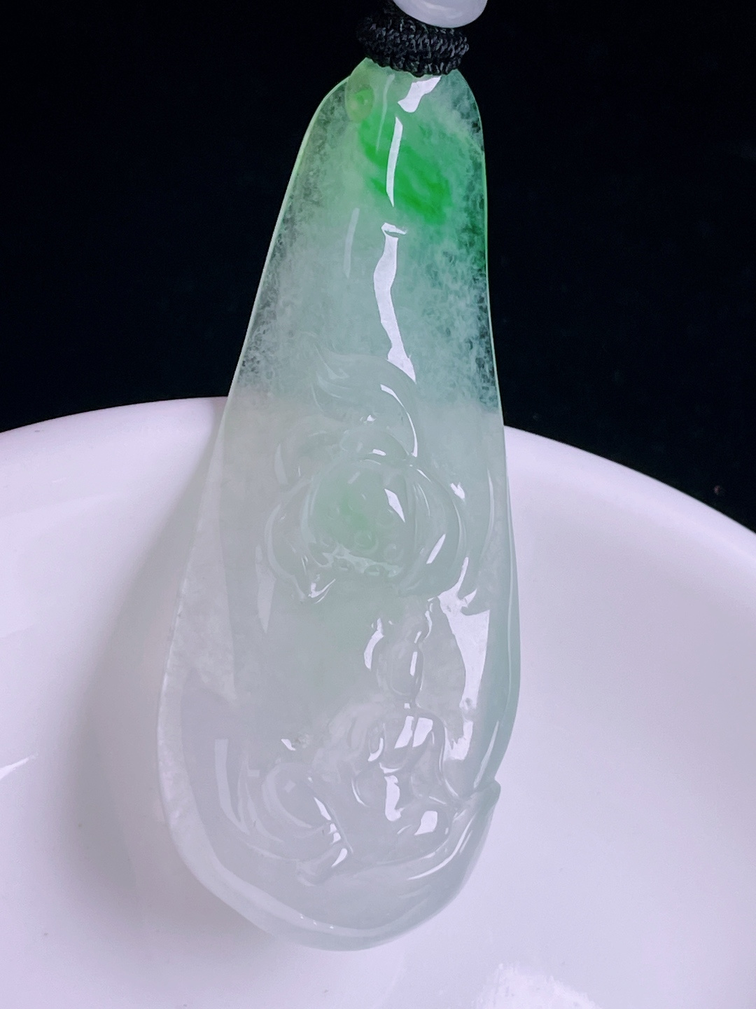 冰绿悟道，老种起光，细底通透，尺寸：52.9/21.5/9.6mm0806