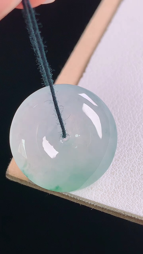 ️冰飘花平安扣，无裂，尺寸:20.9-5.9mm