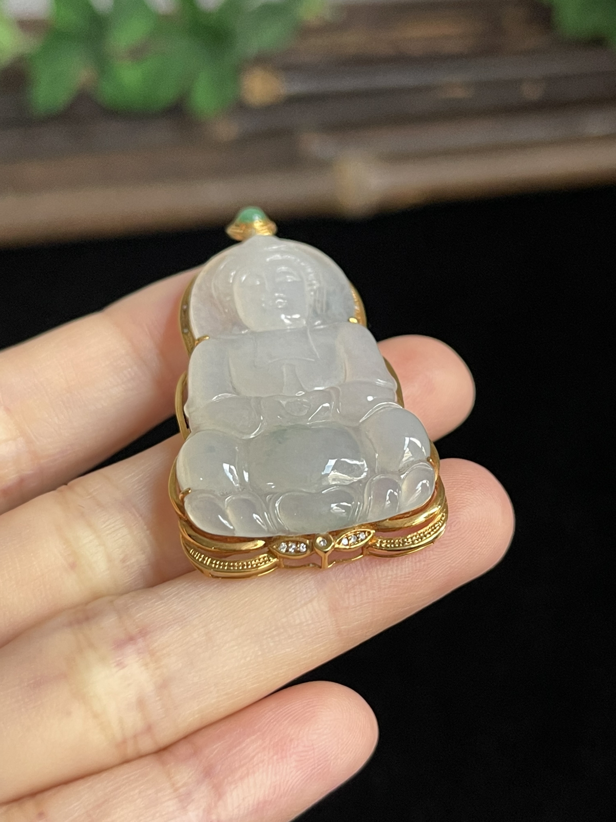 翡翠吊坠，印记：G18K,伴钻石