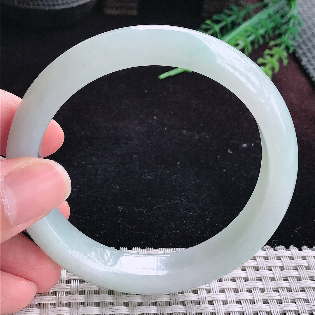 实拍A货翡翠60.5/13.3/8.8大圈口老坑冰润晴底手镯宽边玉镯平安镯百搭