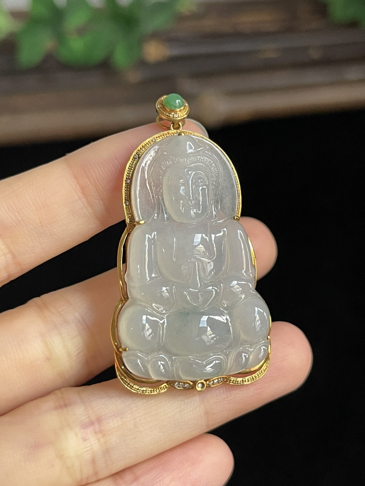 翡翠吊坠，印记：G18K,伴钻石