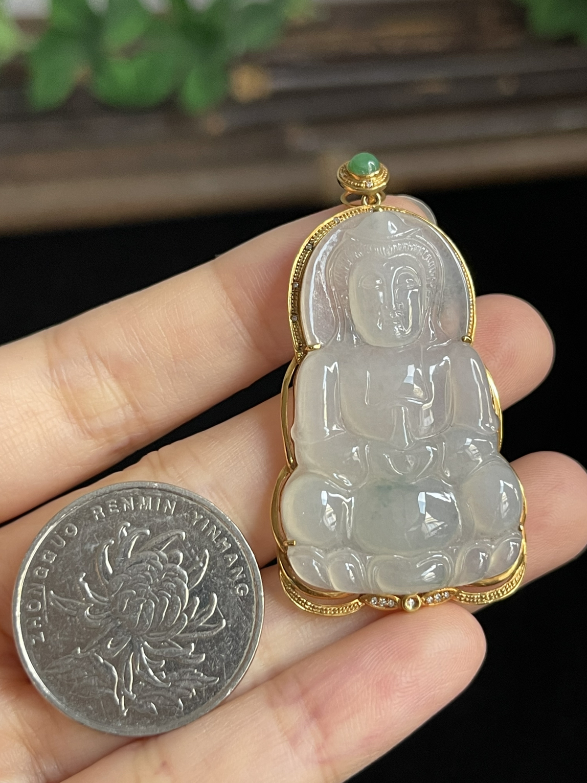 翡翠吊坠，印记：G18K,伴钻石