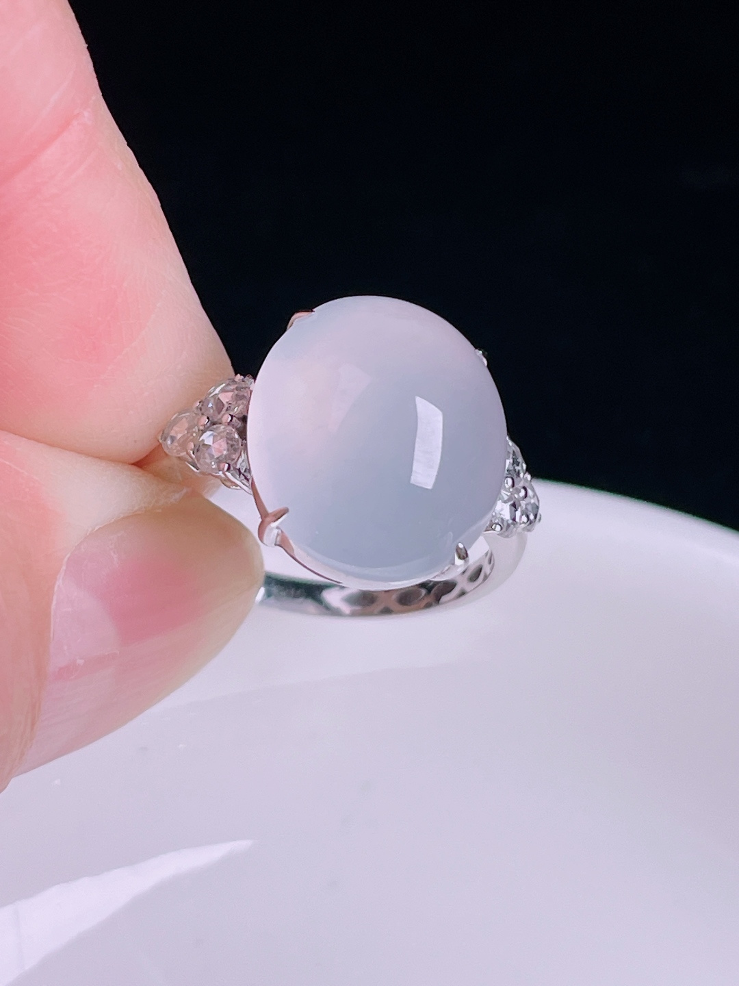 ️高冰戒指，老种起光，细底通透，尺寸：裸石13.4/12/7.2mm0806
