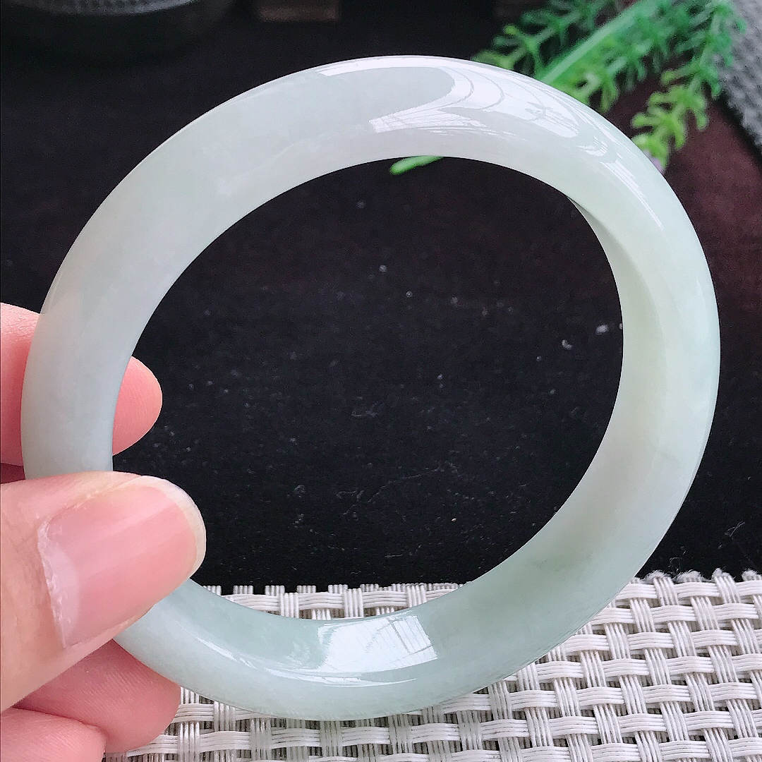 实拍A货翡翠60.5/13.3/8.8大圈口老坑冰润晴底手镯宽边玉镯平安镯百搭