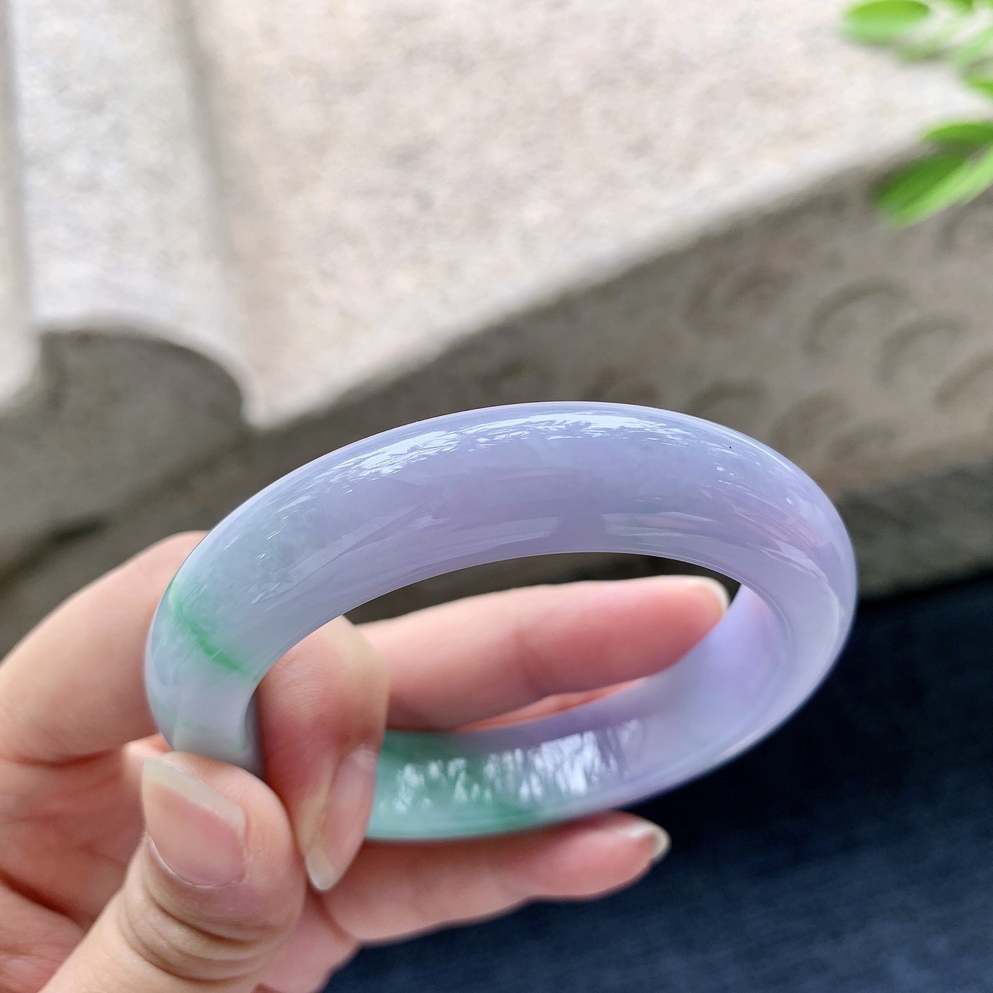 正圈51 52，圈口52.8/12.2/9，编码FL062692，描述春彩，水润，种老，细腻，有纹线