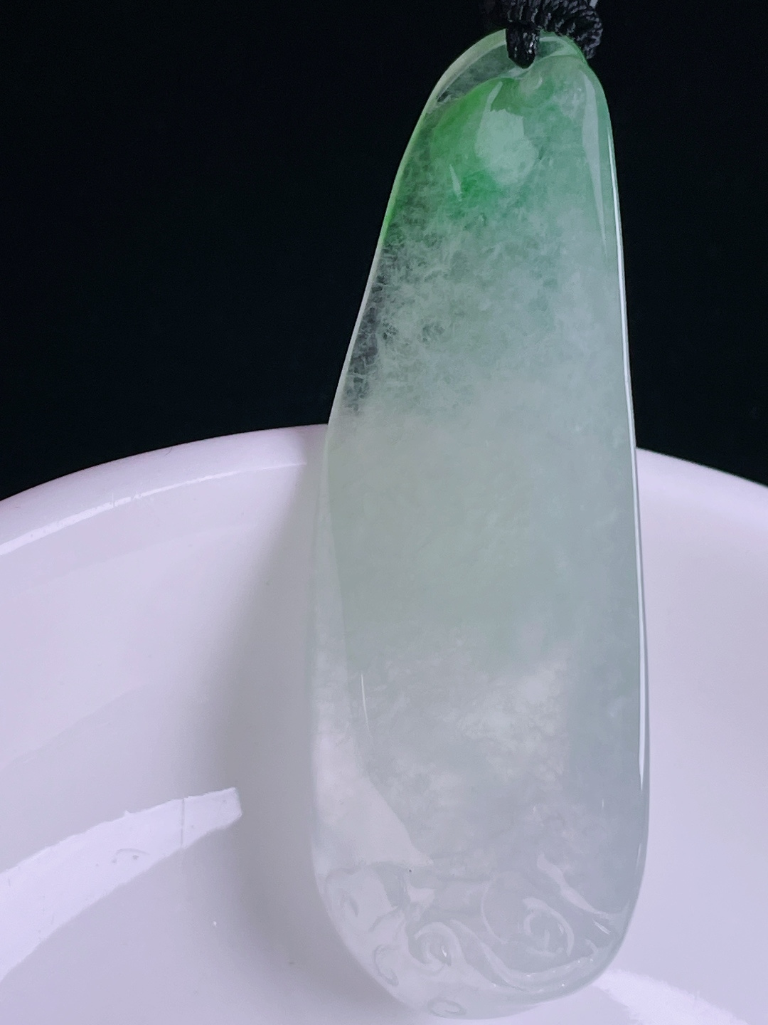 冰绿悟道，老种起光，细底通透，尺寸：52.9/21.5/9.6mm0806