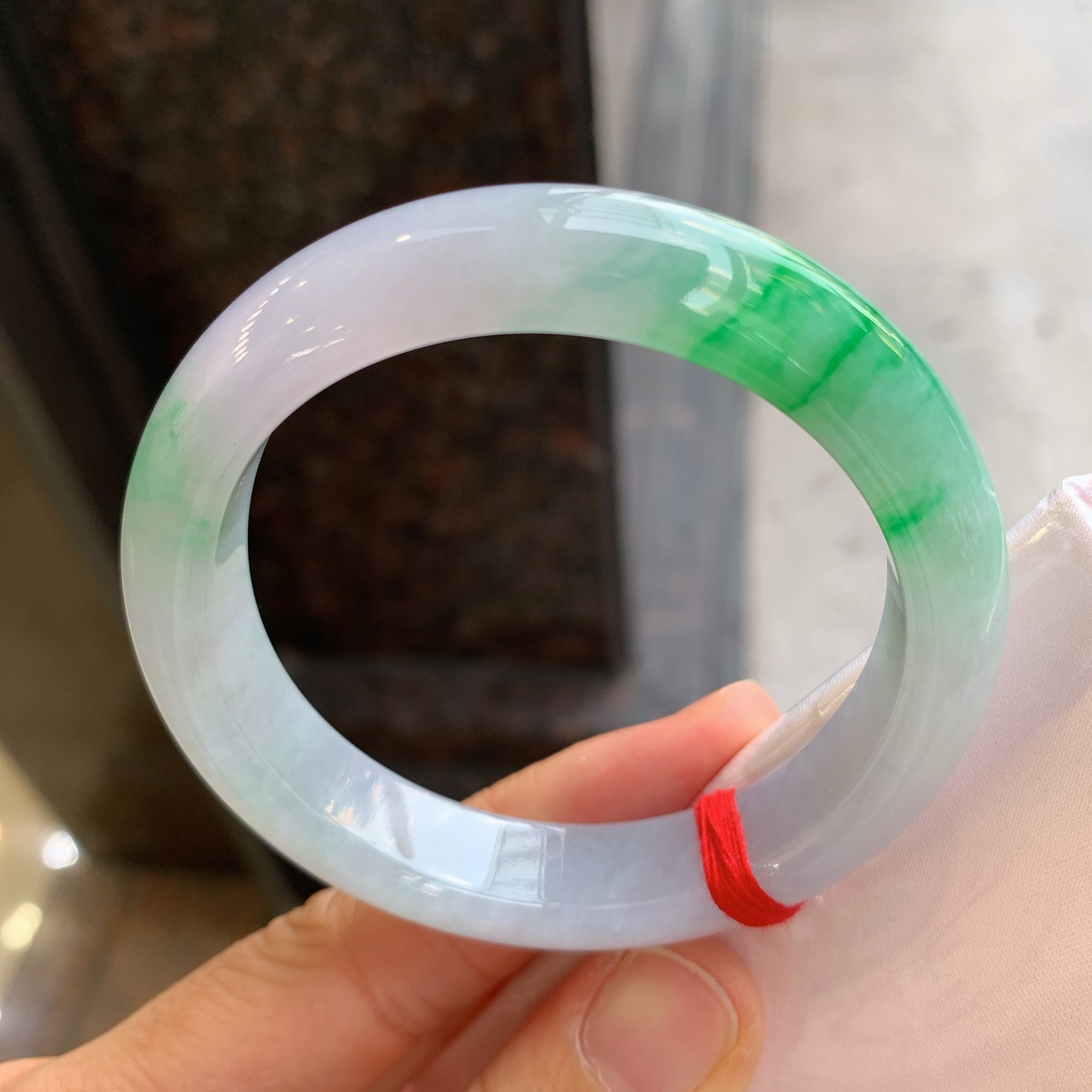 正圈飘绿 微细纹 尺寸：54/12/8.2 色阳
