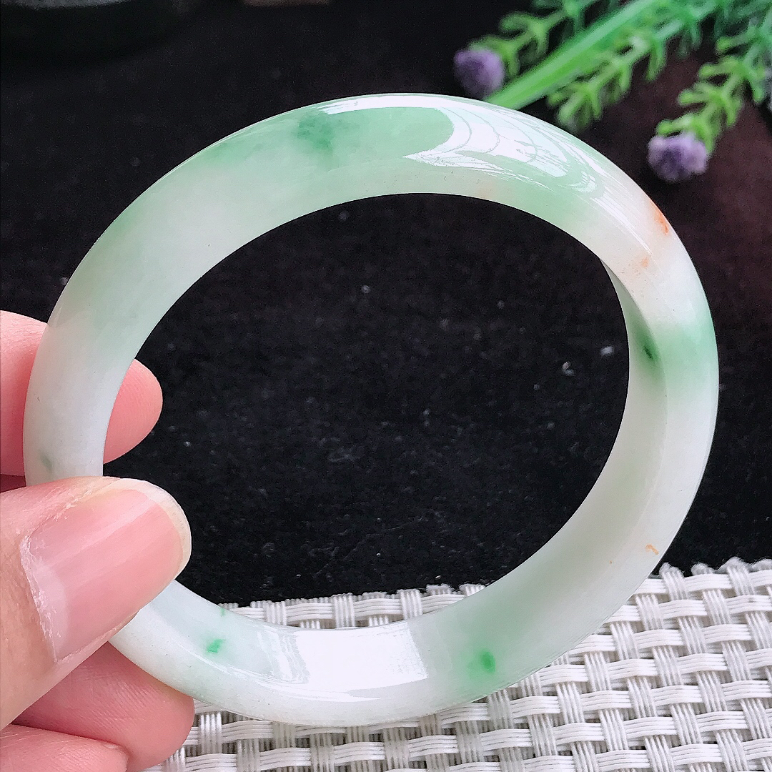 实拍A货翡翠58.5/12.9/7.6老坑冰润飘绿手镯宽边玉镯平安镯百搭