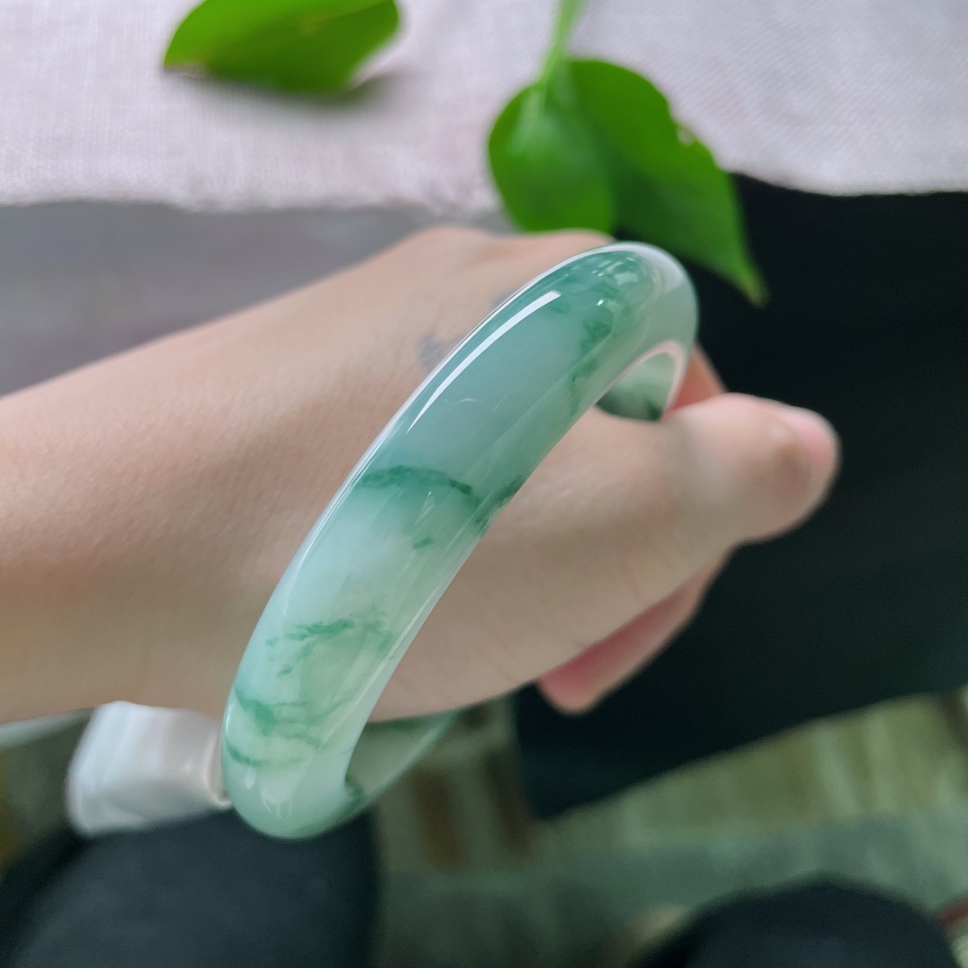 56.7/11.9/8.8，飘花正圈，满圈花色，步步生花，种老，清润，无裂，ss55584a