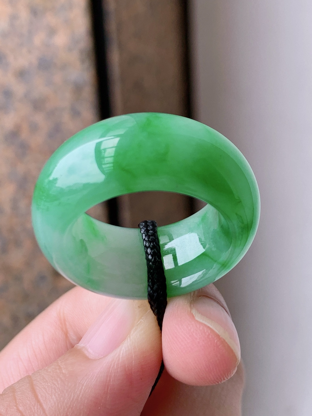 冰种绿宽版戒圈，指环，冰透飘花，莹润饱满，平安随身