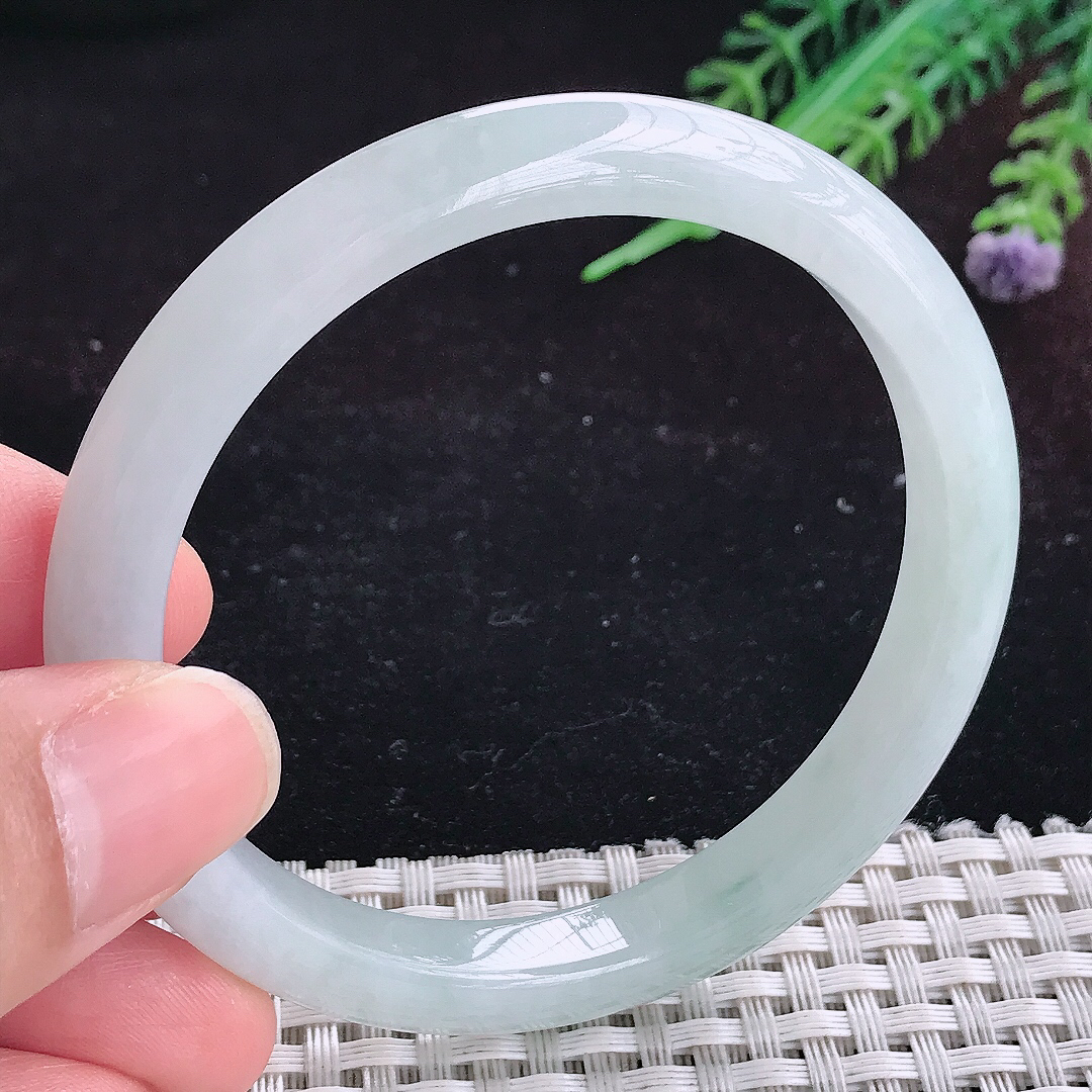 实拍A货翡翠56.5/9/7.5老坑冰润起胶晴底手镯宽边玉镯平安镯百搭