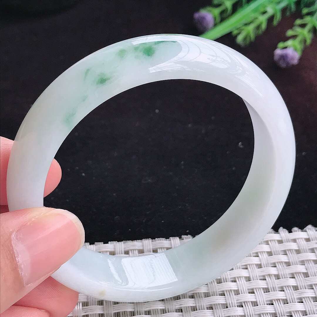 实拍A货翡翠57.8/15/8老坑精美温润飘花手镯宽边玉镯平安镯百搭