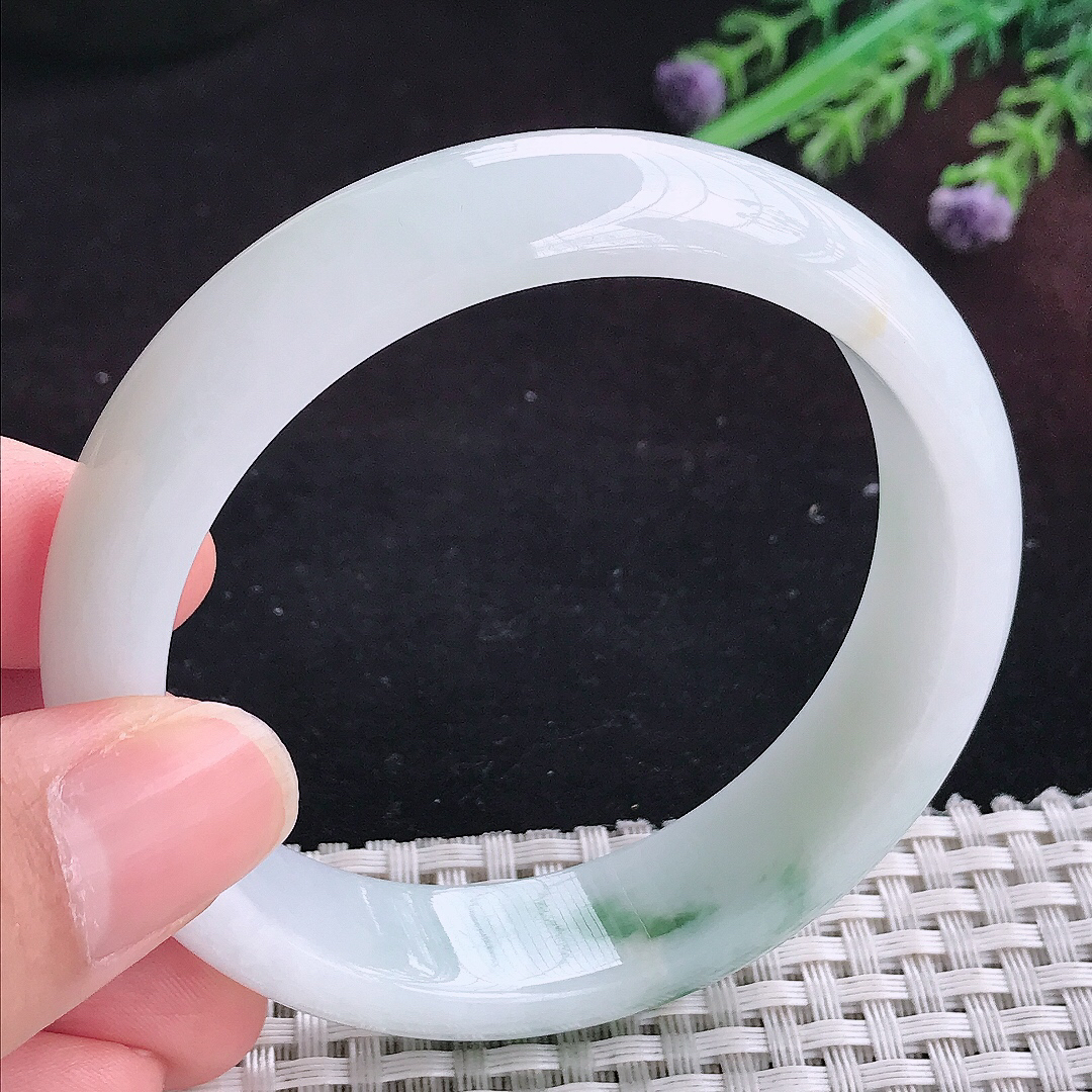 实拍A货翡翠57.8/15/8老坑精美温润飘花手镯宽边玉镯平安镯百搭