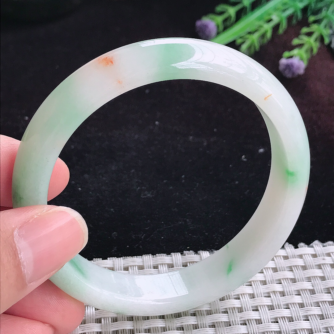 实拍A货翡翠58.5/12.9/7.6老坑冰润飘绿手镯宽边玉镯平安镯百搭