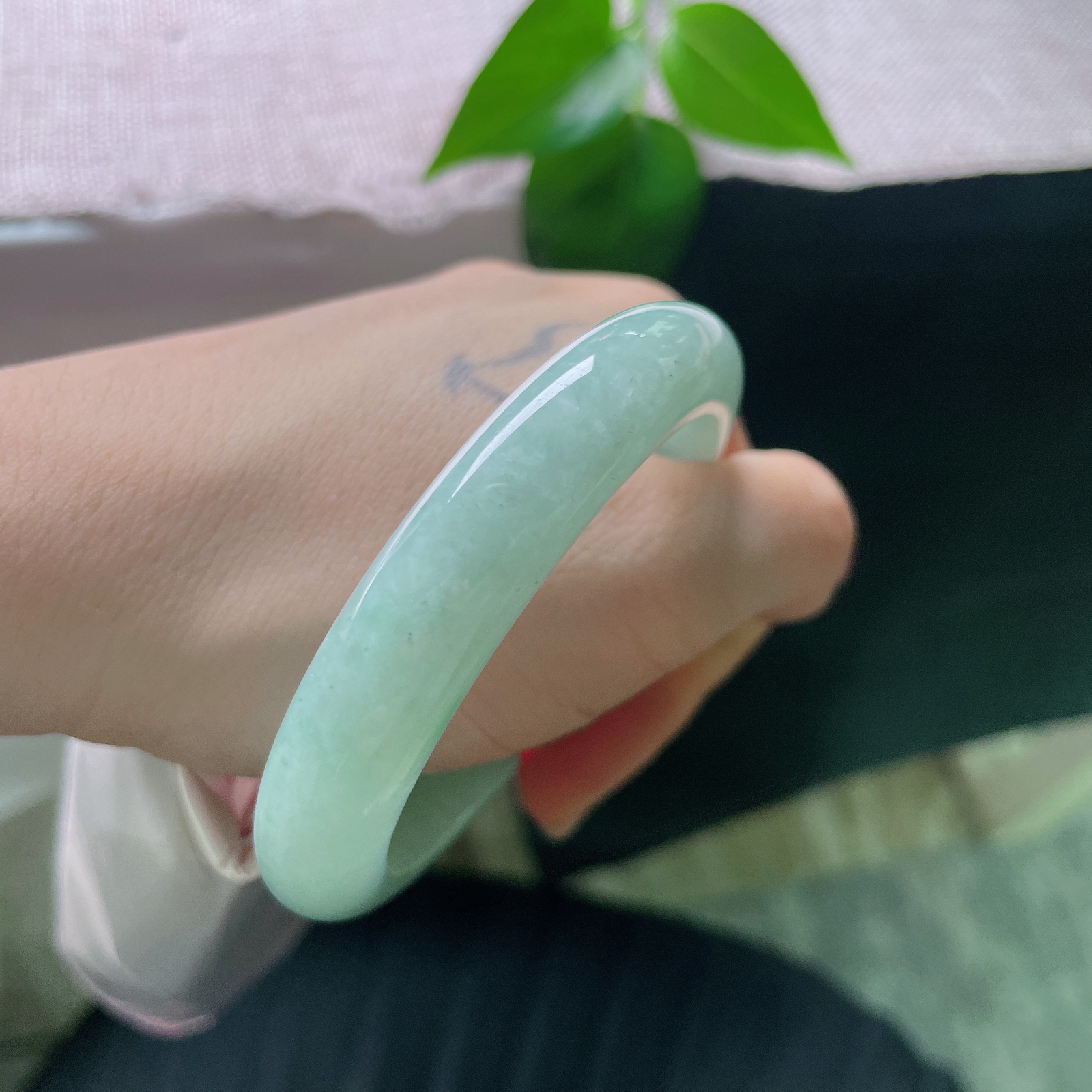 绿底手镯，尺寸54.3/11.7/9.1，棉线，56704