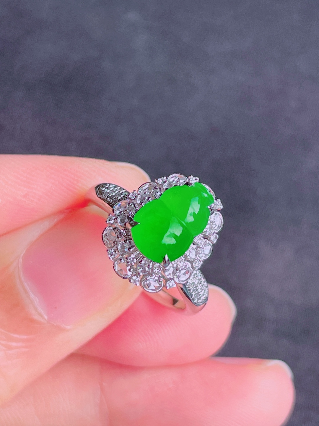 ️高冰绿葫芦戒指 晶莹剔透，新颖时尚，品相，0-6.5-3