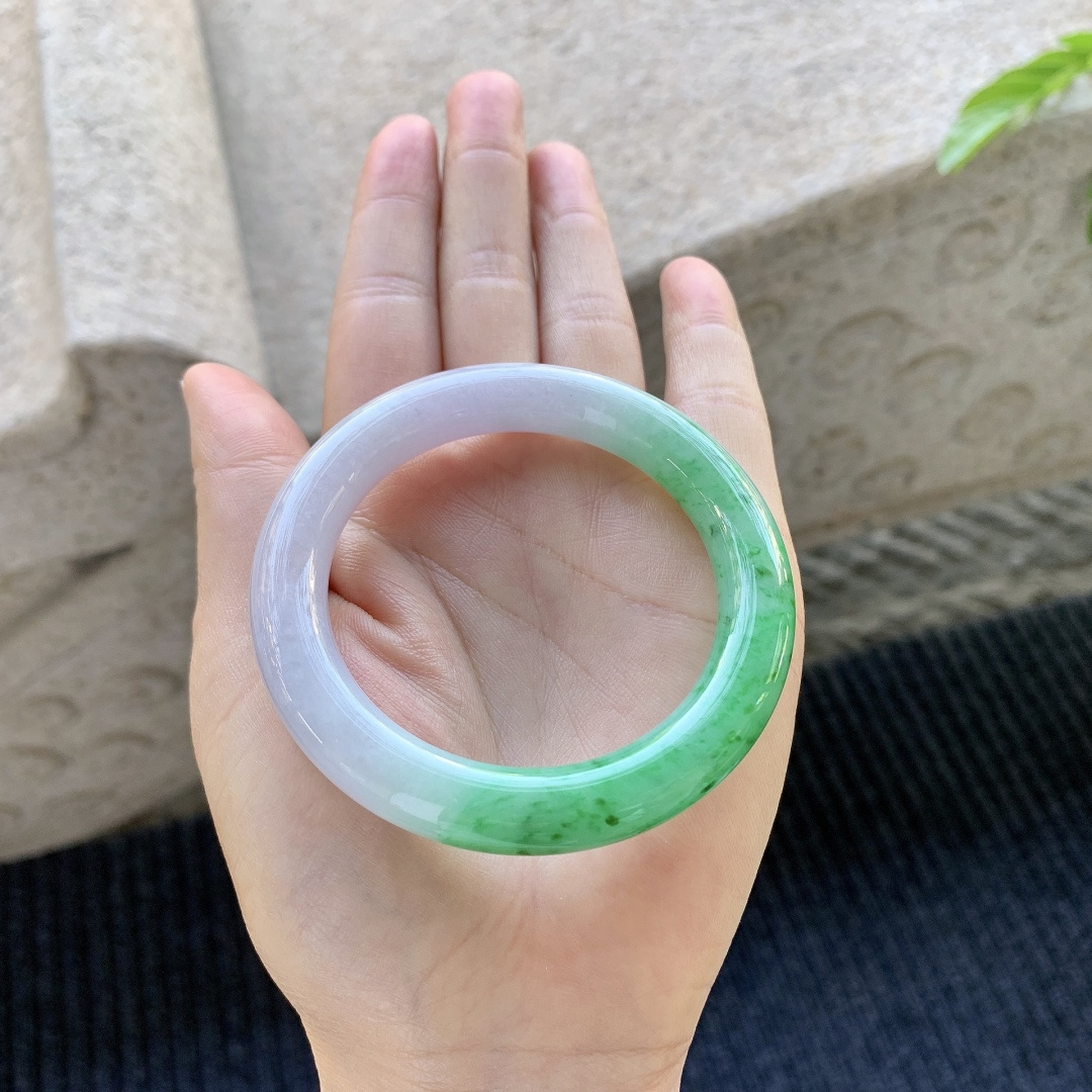 圆条50 51，圈口51.2/9.8/9.8，编码FL080672，描述春彩，水润，种老，细腻，有纹线