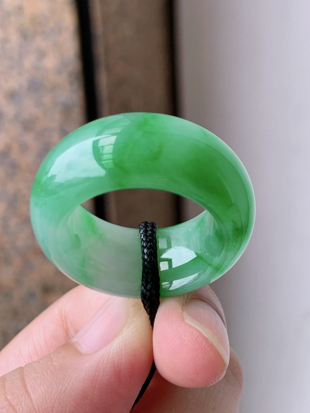 冰种绿宽版戒圈，指环，冰透飘花，莹润饱满，平安随身