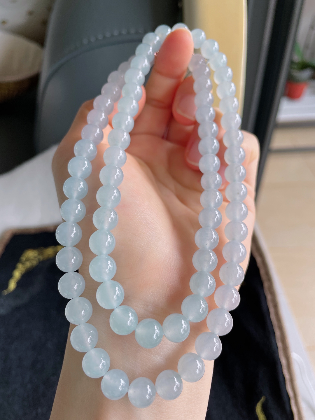 ️，缅甸天然翡翠A货，冰种白冰珠链，尺寸：8.1mm75颗。【编4430】