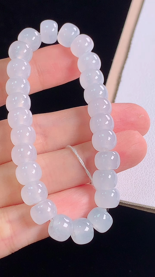 ️冰种手链，尺寸:8.2-5.9mm 3