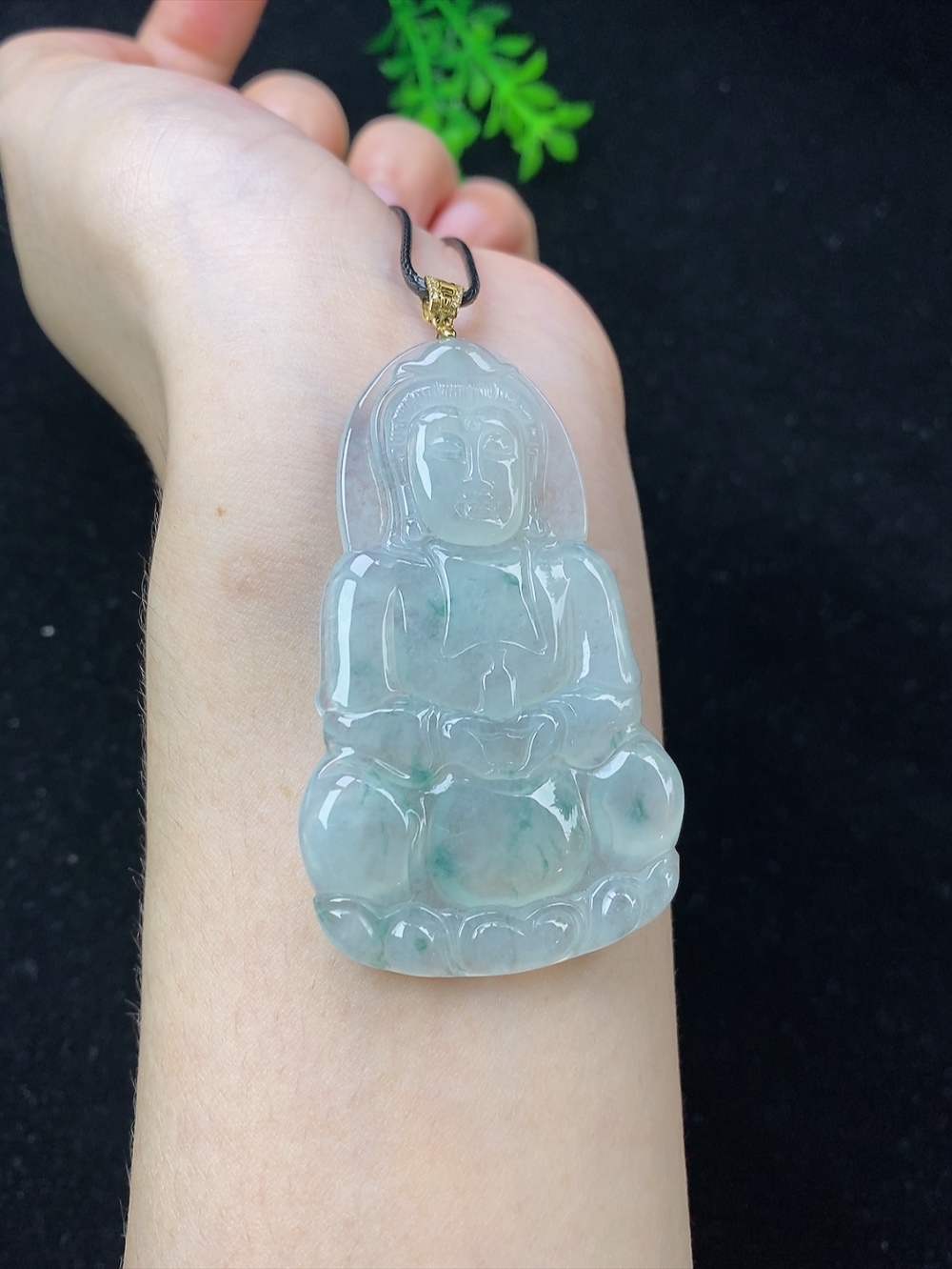 18k金镶冰飘绿花观音，无裂，尺寸59.5-37.5-4.8mm,807dgf