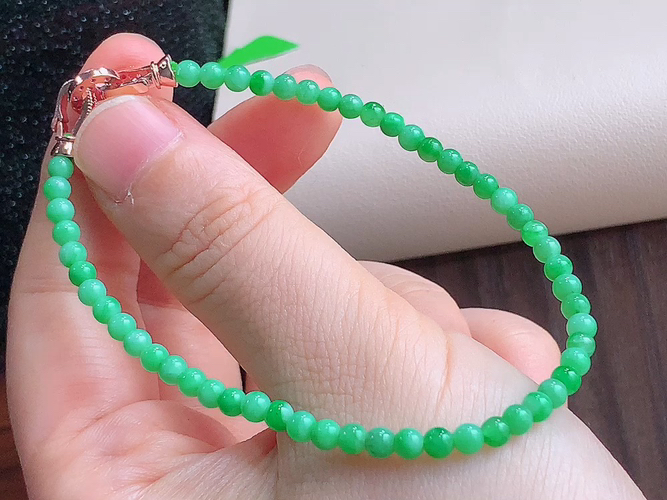 ️ 满绿手串，尺寸取一3.5mm，包A附证书