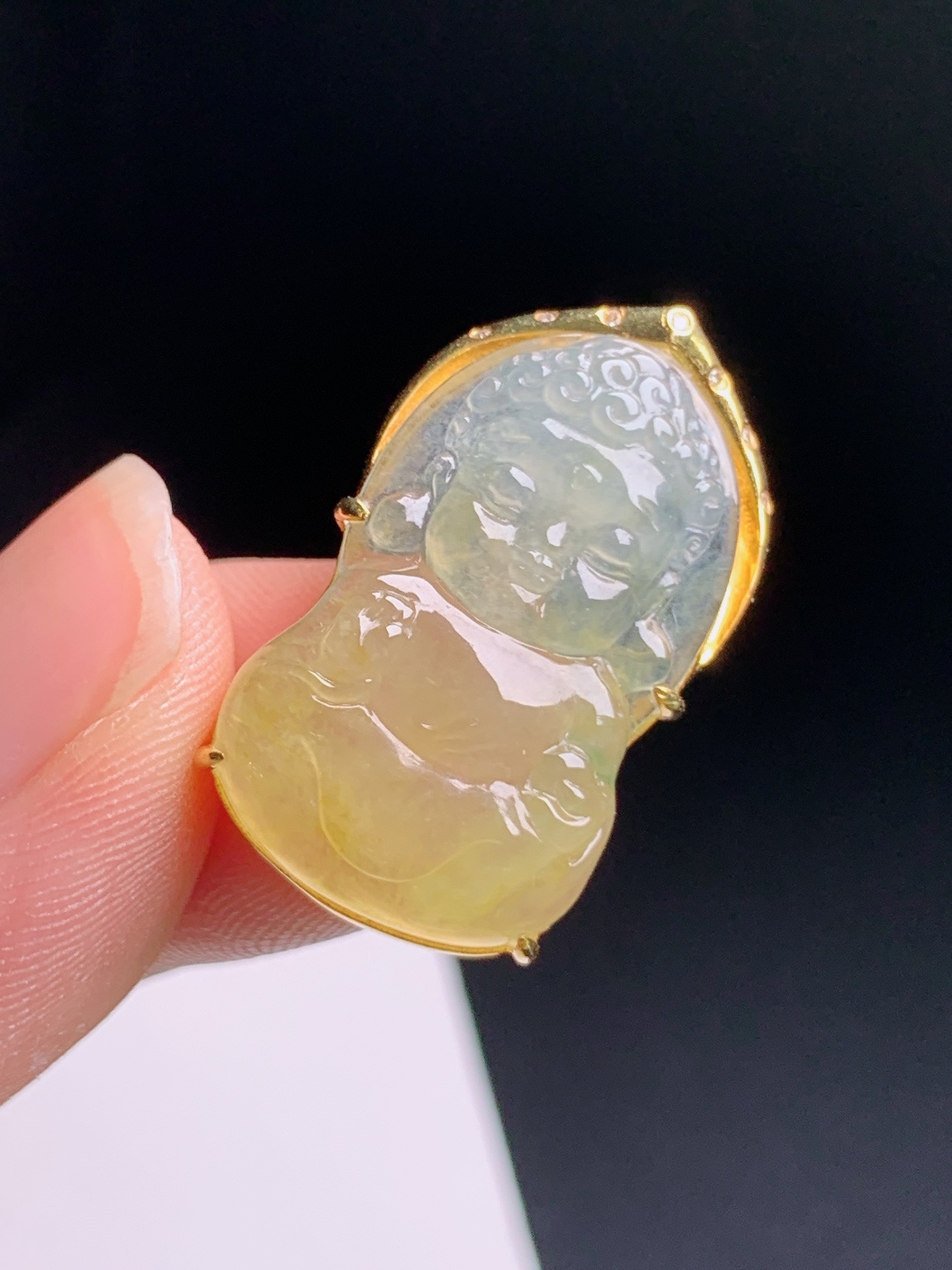 ️ 黄翡宝宝佛吊坠，冰润通透，神态祥和，福气满满