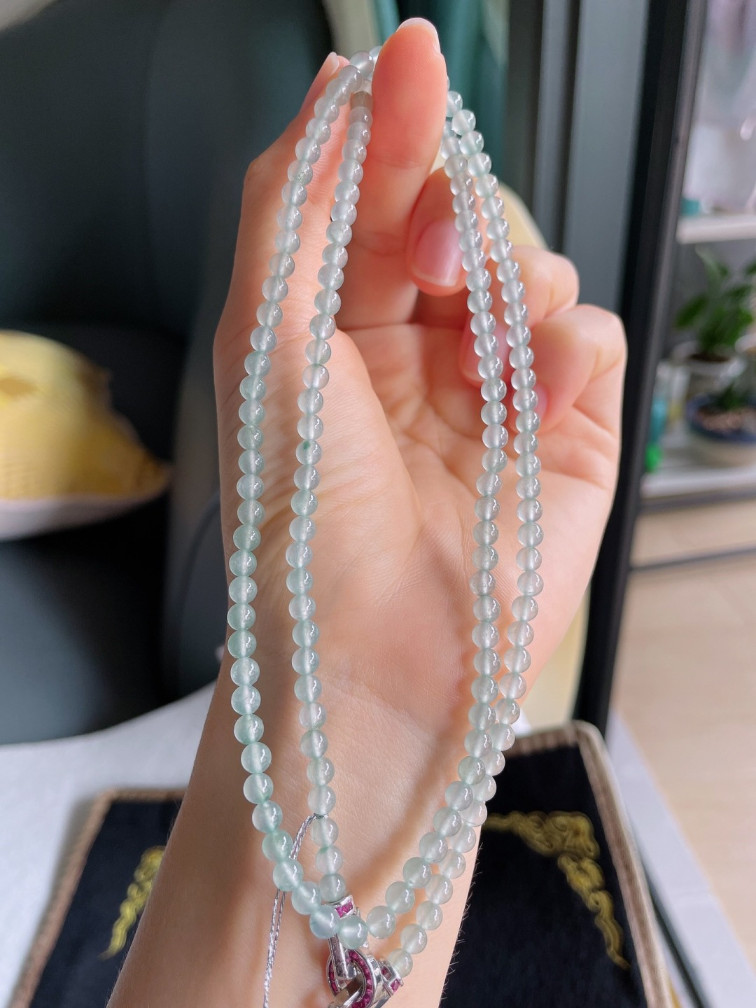 ️，缅甸天然翡翠A货老坑，冰种珠链，尺寸：4mm152颗。-2093