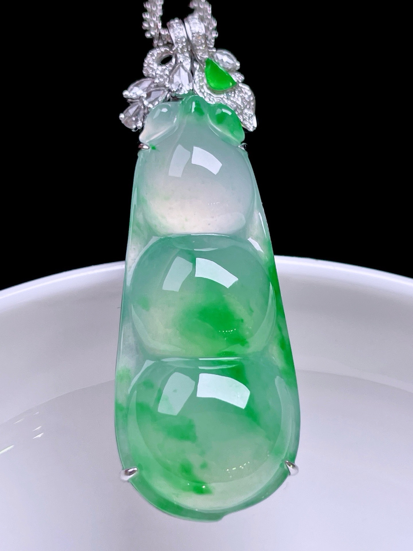 ️ 冰种绿花福豆 花色灵动，种老起光，18k金镶嵌 整体：46.2 裸石：37/15.8/6.8