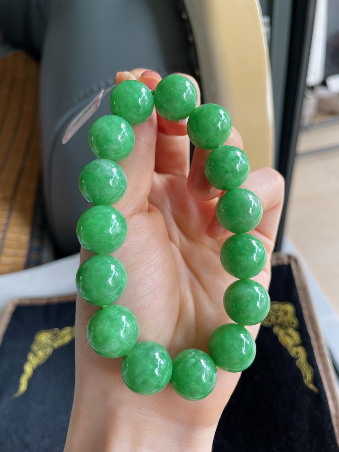 ️，缅甸天然翡翠A货，满绿手串，大颗粒，尺寸：14.2mm。-695
