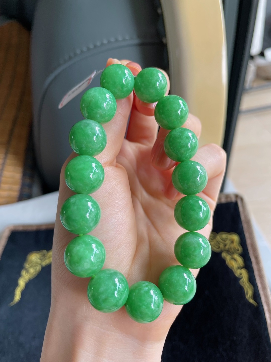 ️，缅甸天然翡翠A货，满绿手串，大颗粒，尺寸：14.2mm。-695