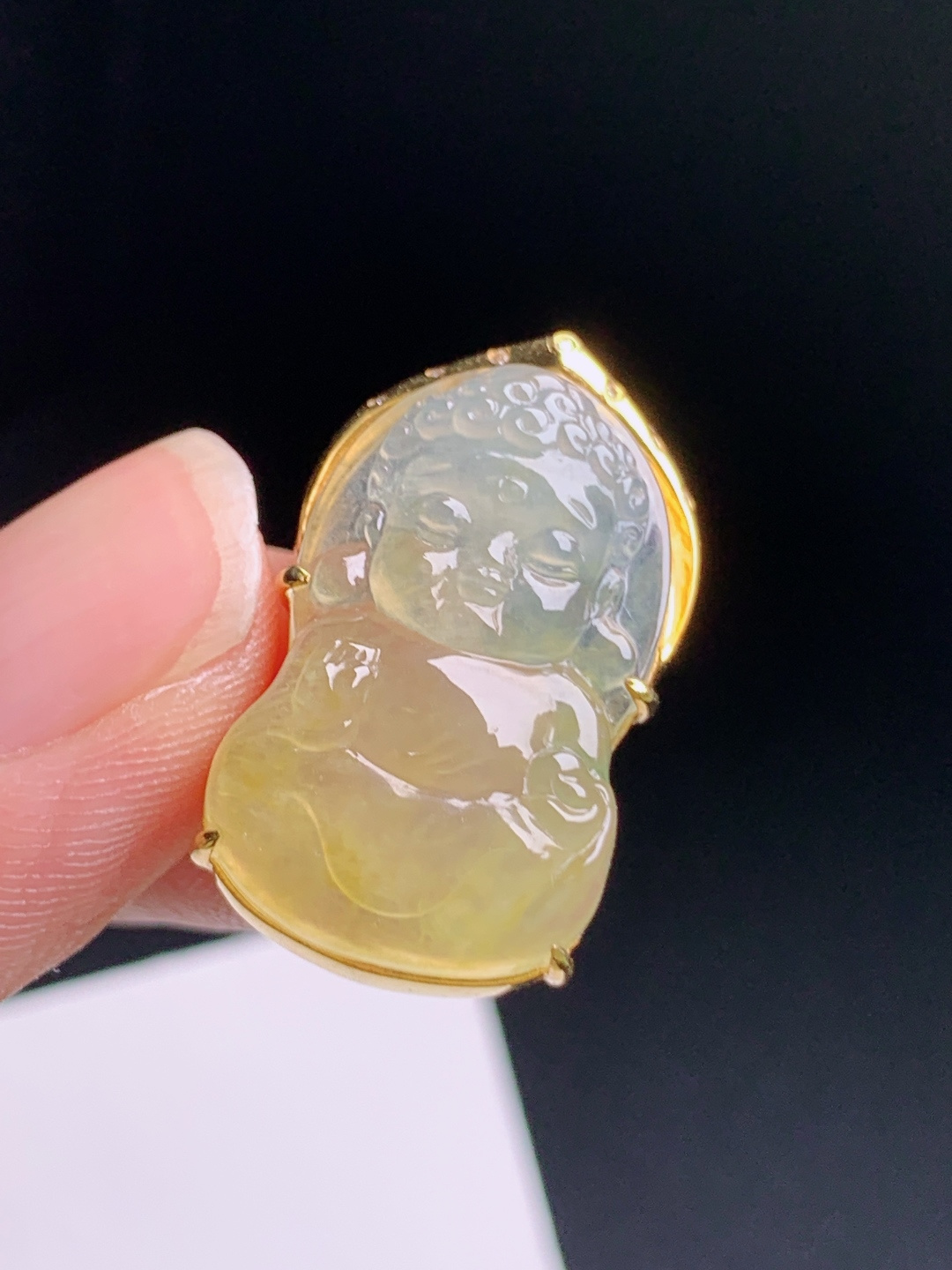 ️ 黄翡宝宝佛吊坠，冰润通透，神态祥和，福气满满
