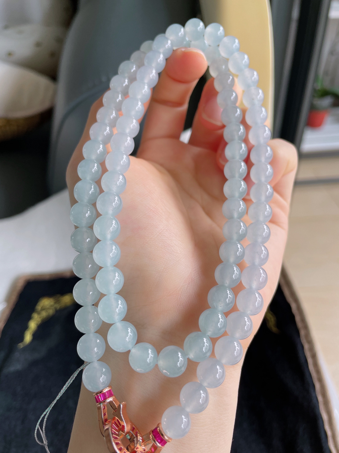 ️，缅甸天然翡翠A货，冰种白冰珠链，尺寸：8.1mm75颗。【编4430】