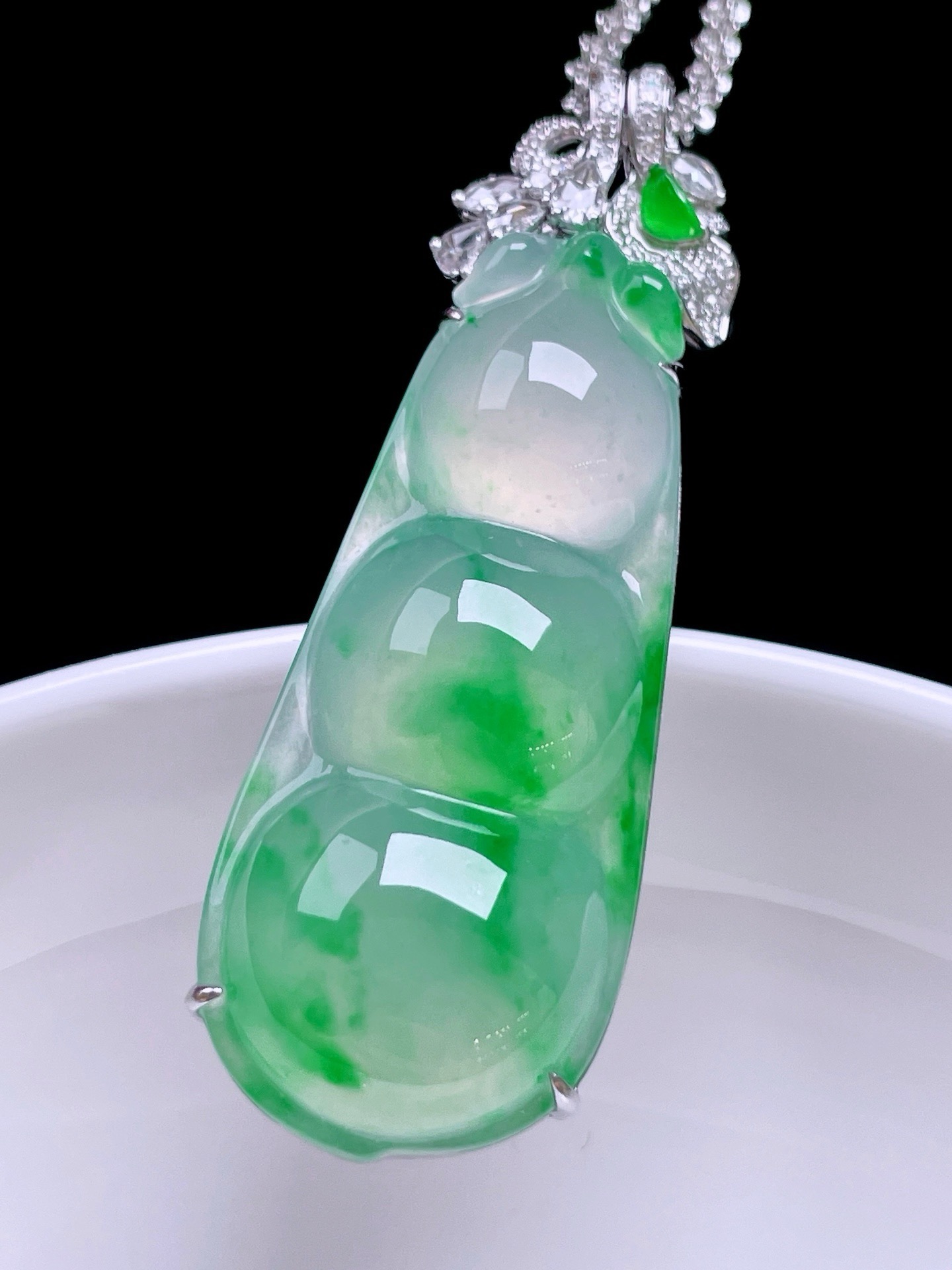 ️ 冰种绿花福豆 花色灵动，种老起光，18k金镶嵌 整体：46.2 裸石：37/15.8/6.8