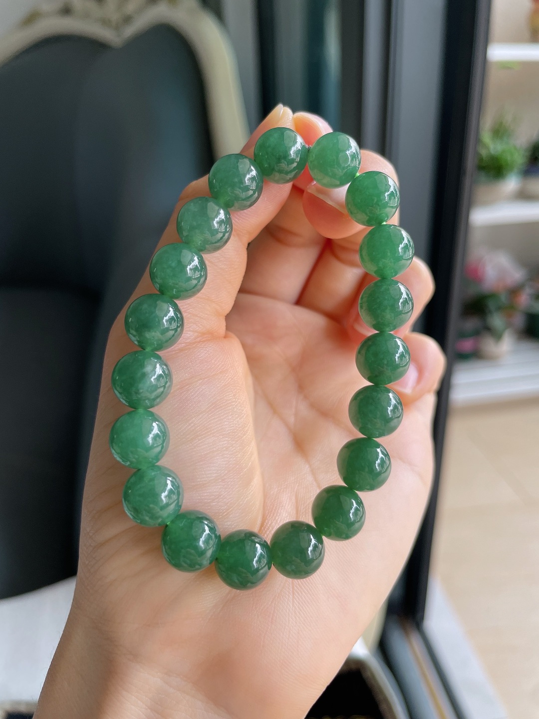 ️，缅甸天然翡翠A货，冰满绿油绿手串，尺寸：9.8mm。【编4498，4499】
