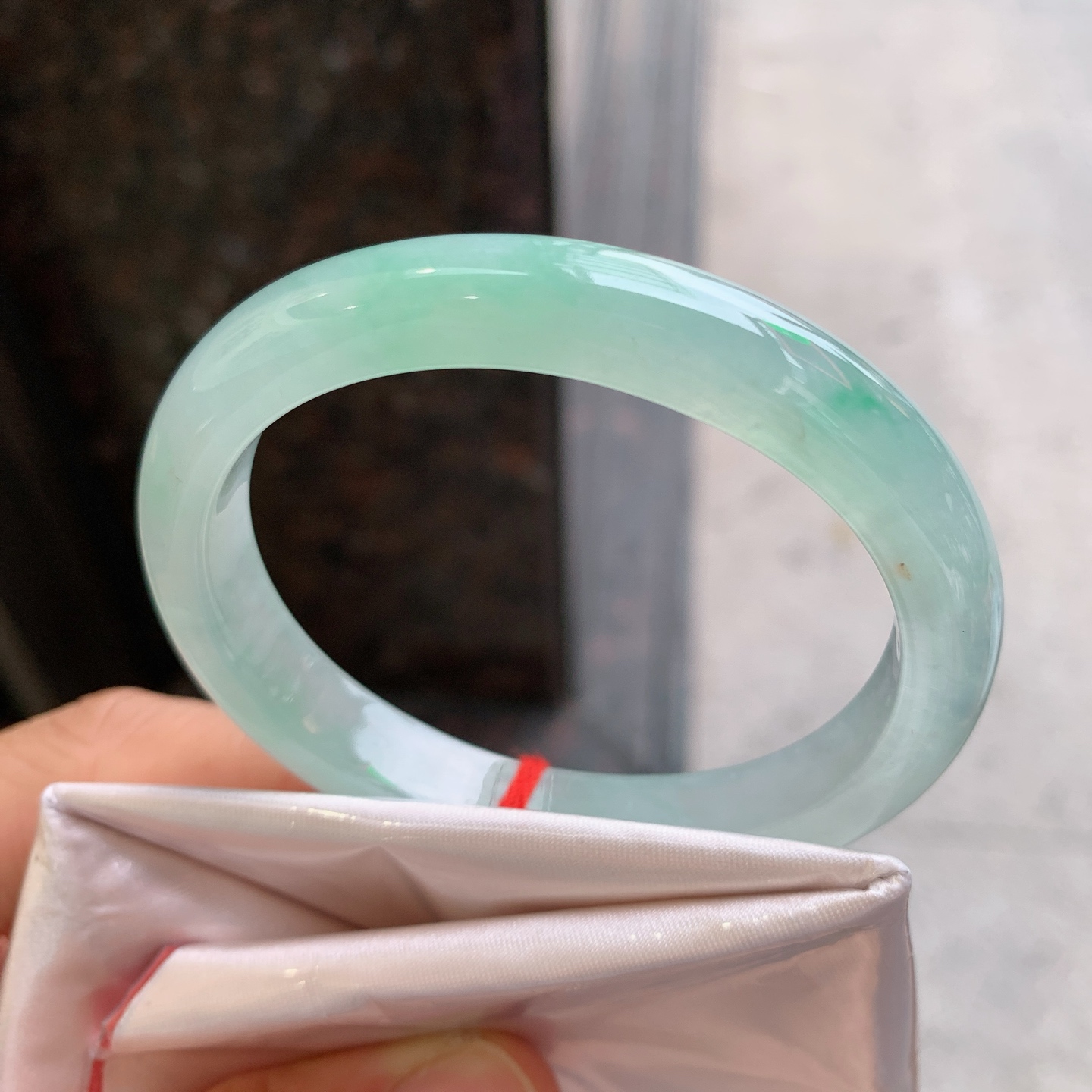 贵妃冰飘绿 有纹 尺寸：54/49/7.9/7.8 冰润