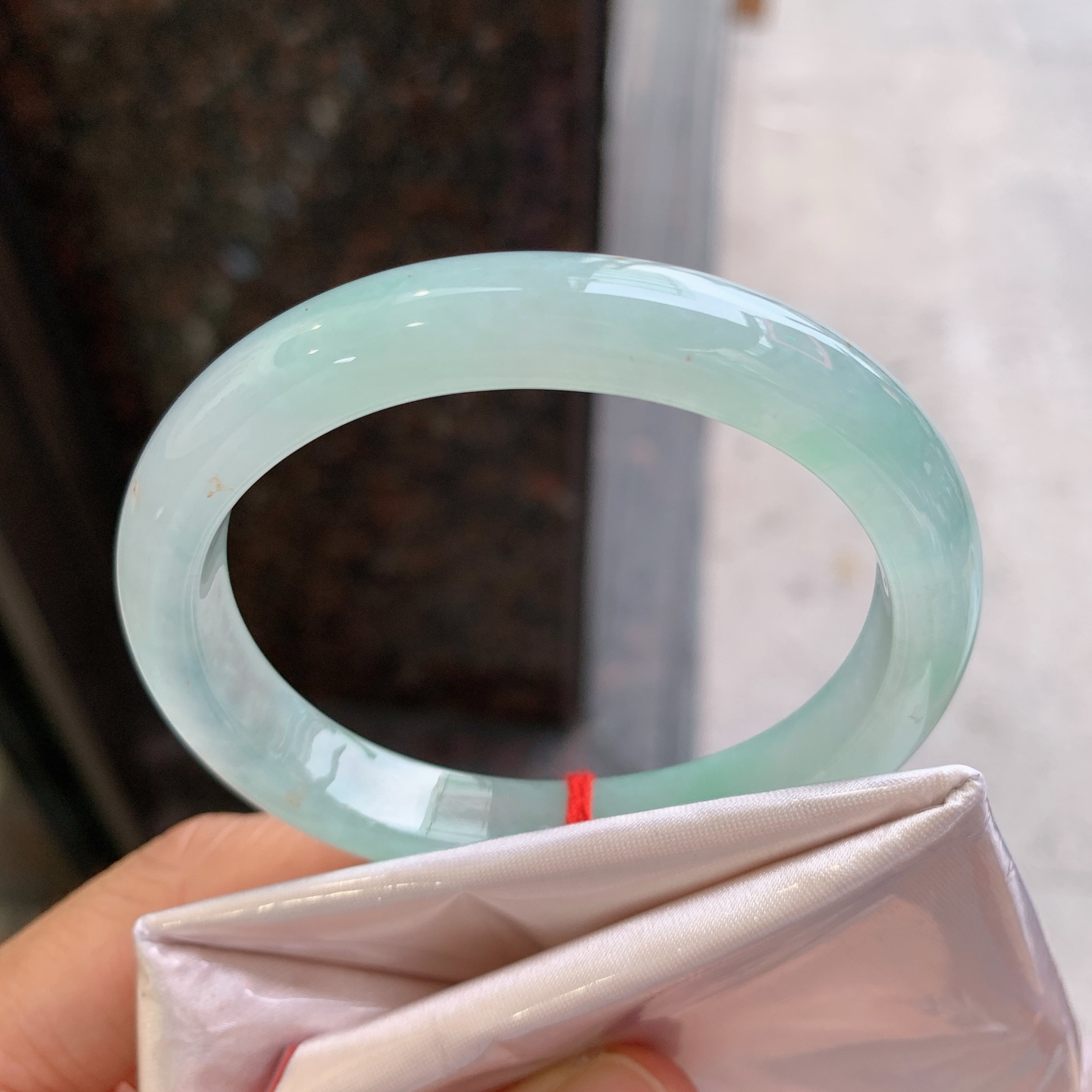 贵妃冰飘绿 有纹 尺寸：54/49/7.9/7.8 冰润