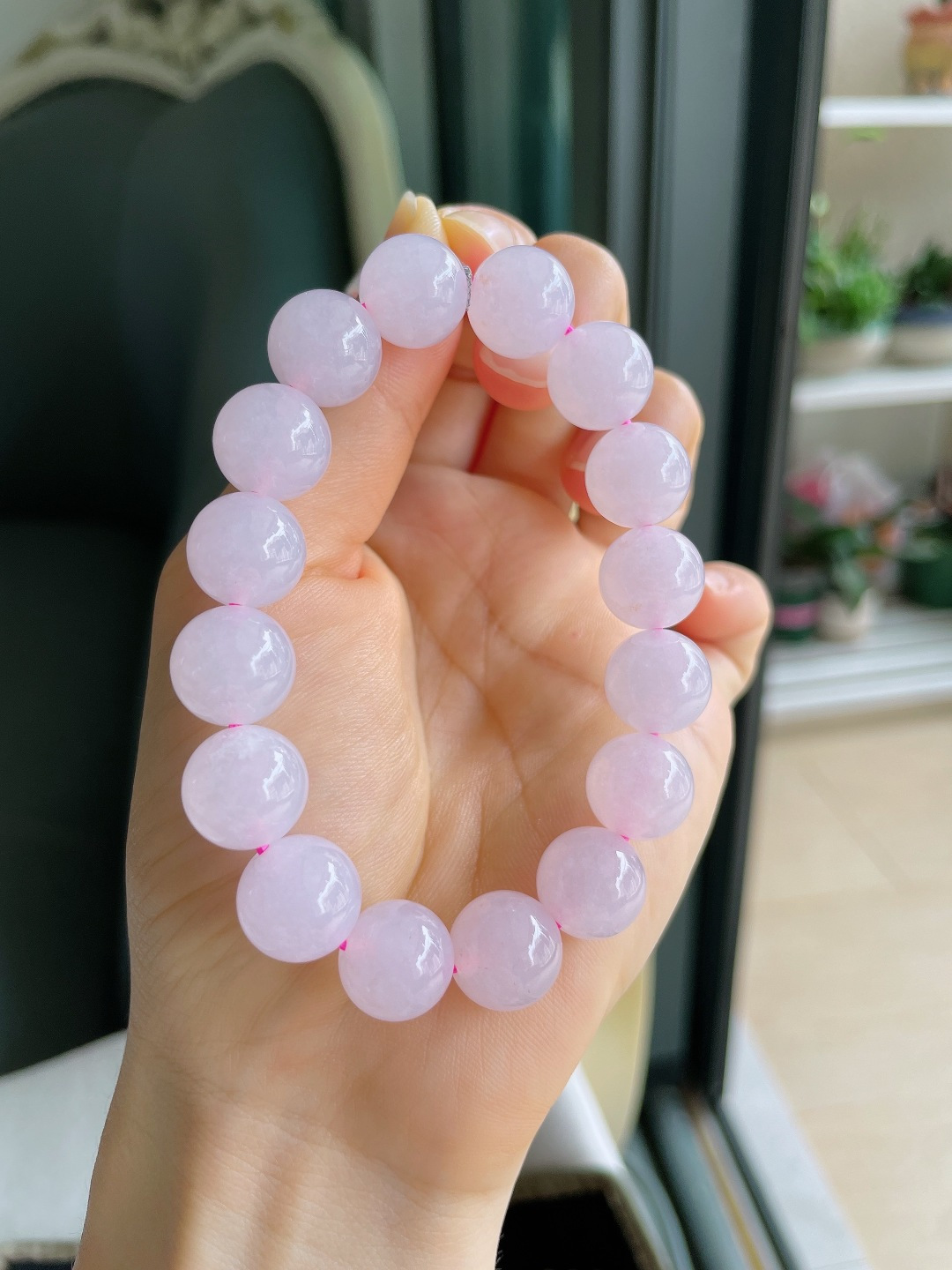缅甸天然翡翠A货，冰种手串，尺寸：12.3mm。【编4485】
